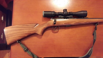 Vendo carabina  CZ 513 Farmer  del calibre  .22 LR .
Sólamente estrenada, está impoluta, excepto un arañazo 01