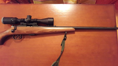 Vendo carabina  CZ 513 Farmer  del calibre  .22 LR .
Sólamente estrenada, está impoluta, excepto un arañazo 00