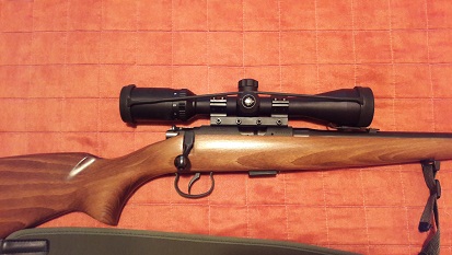 Vendo carabina  CZ 513 Farmer  del calibre  .22 LR .
Sólamente estrenada, está impoluta, excepto un arañazo 22