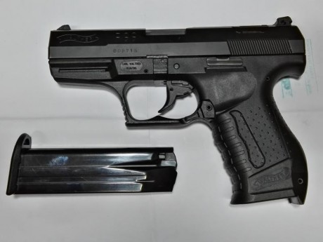  ( VENDIDA ) 
Muy buenas.
Pongo a la venta una Walter P99 del 9 mm PARABELUM guiada en F de doble accion 00