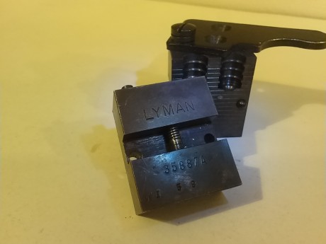 Se vende turquesa Lyman 38 WC ref. 35887A doble cavidad 55€ (REBAJILLA).
Hay que añadir portes.
Por favor, 00