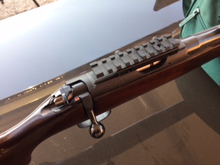 :clint: Hola muy buenos dias, compañeros, pongo en venta carabina CZ  BRENO calibre 22  esta de maravilla 12