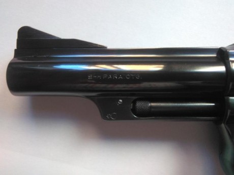 Hola compañeros.
Tengo un amigo que me ha encargado le anuncie unas armas que desea vender.
La que expongo 02