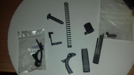 Interesados consultar precio y envio. Muelle de tres patas, bushing, lomo, retenida, martillo, muelle 00