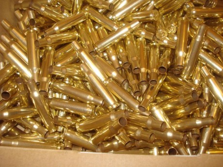 Hola compis,

Vendidas 500 vainas Hornady del calibre .222R. con un tiro, pulidas en Tumbler con cáscara 10