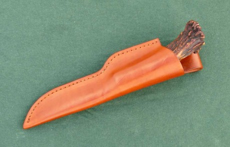 Vendo éste cuchillo del artesano americano Robert Dark de mi colección. Está sin estrenar

    Longitud 01