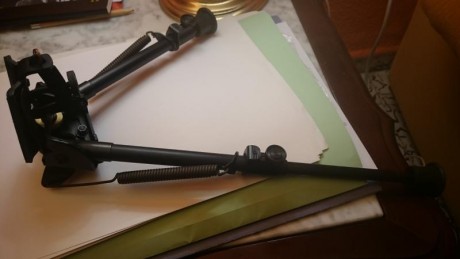 Hola, vendo este bípode de 9" a 13", basculante, en perfecto estado, por necesitar el modelo 00