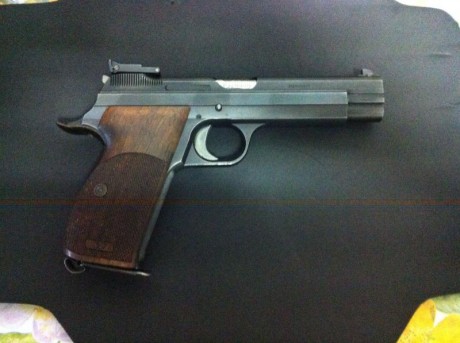 Buenos días ,vendo sig p 210 heavi frame,en perfecto estado con dos cañones uno de cinco pulgadas y otro 02