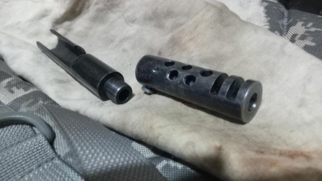 Se vende freno de boca fabricado por armero, el pavón esta bien pero no como nuevo. 

Consta de dos partes:
-sección 01