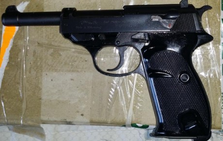 Por dejar el tiro Vendo revolver original Colt S.A.A como nuevo solo estrenado ,cañon de 4,75 pulgadas 01