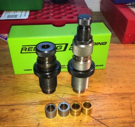 Calibre 308. Dies de cuello con bushing y de cuerpo. Incluye bushing de 333,334,335 y 338(vainas norma 00