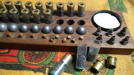 Venta tenaza molde italiano, practicamente sin usar, dos bolas esféricas calibre 36. Creo es Pedersoli. 01