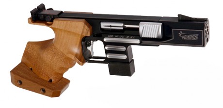 Hola estoy buscando una pistola cal 32 para fuego central.  Tengo la Walther Expert  pero quiero probar 20