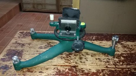 Vendo esta torreta, pesa demasiado para llevarla en la mochila y he buscado otra mas ligera, lleva el 10