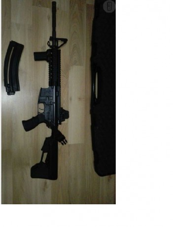 Se vende carabina táctica  Walther m4 ops, fabricada bajo licencia COLT,  calibre 22lr , culata retractil 02