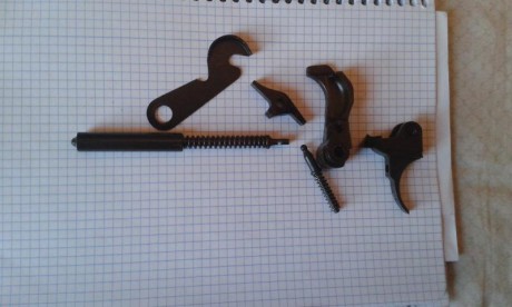 Vendo cassete de disparo de Rifle FAL FN 50 EUROS nuevo
 Casette de disparo de M-16 50 euros nuevo
Casette 01