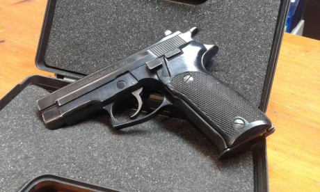 Hola, ofrezco esta gran pistola, muestra del trabajo Nacional bien realizado. Pistola robusta funciona 00