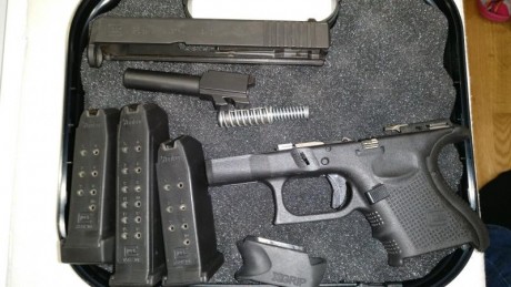 Hola a todos.

Vendo mi GLOCK 26 de 4ª generación.
La compré en noviembre de 2015.
Tiene muy pocos disparos, 10