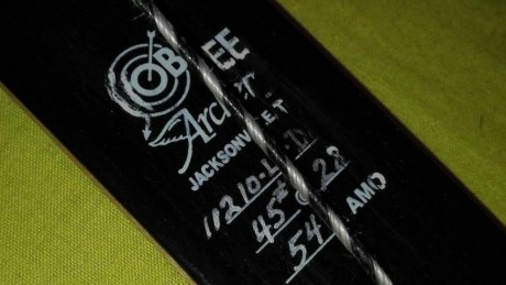 Arco tradicional Bob Lee de 54 pulgádas . 45 libras  400 euros. 01