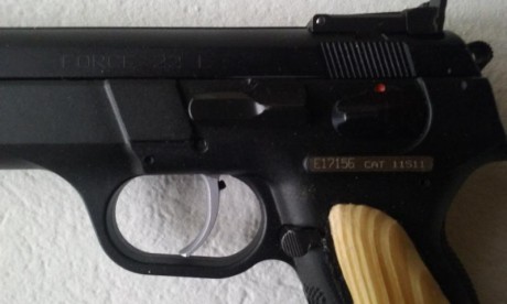 Vendo pistola Tanfoglio Forte calibre 22RL características de todos conocidas, ligera (700 grs cargador 01