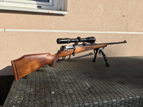 Vendo mi estupendo rifle mauser 66sm 300 wm cañón equipado con magnaport.
Monogatillo con pelo francés.
Monturas 02