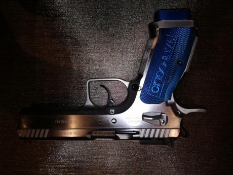 Vendo mi Tanfoglio Stock 2 con todo el piecerío, cachas y martillo XTREME, con 5 cargadores con tapa EGD 11