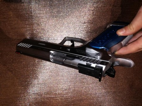 Vendo mi Tanfoglio Stock 2 con todo el piecerío, cachas y martillo XTREME, con 5 cargadores con tapa EGD 10