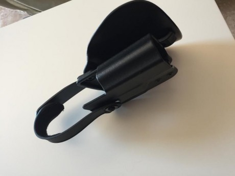 Vendo funda NUEVA, sin estrenar para la Glock 26, aunque también vale para la Glock 17/19/34, Precio: 01