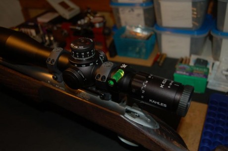  RETÍCULA EN PRIMER PLANO FOCAL ILUMINADA 
 LAS MEDICIONES DE DISTANCIA CON LA RETICULA SE HACEN EN CUALQUIER 11