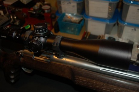  RETÍCULA EN PRIMER PLANO FOCAL ILUMINADA 
 LAS MEDICIONES DE DISTANCIA CON LA RETICULA SE HACEN EN CUALQUIER 10