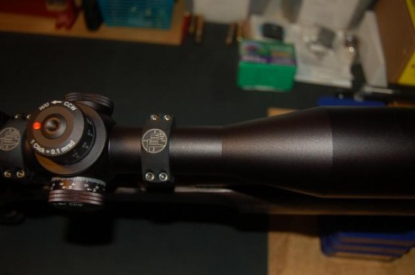  RETÍCULA EN PRIMER PLANO FOCAL ILUMINADA 
 LAS MEDICIONES DE DISTANCIA CON LA RETICULA SE HACEN EN CUALQUIER 42