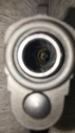 Muy buenas compañeros,

Ya que he adquirido una nueva arma y mi antigua Cz se la he regalado a mi hermano, 00