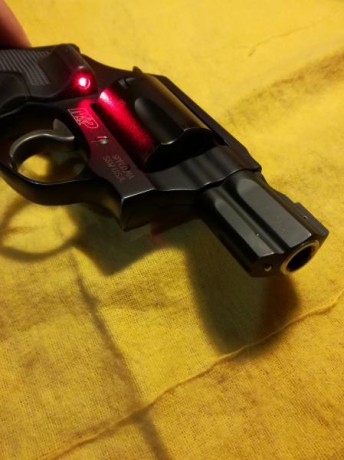 Buenas a todos. 
Pongo a la venta este autentico capricho, solo al alcance de licencia A o B.
Un revolver 01