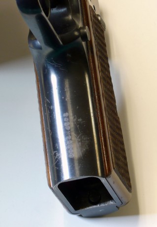 Se vende browning GP 35, viene con un cargador, tiene quitado el seguro de cargador (se puede entregar 11