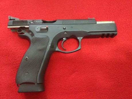 Pues eso, que por dejar el tiro con arma corta, y centrarme un poco mas en el arma larga, he decidido 01