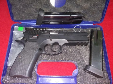 Pues eso, que por dejar el tiro con arma corta, y centrarme un poco mas en el arma larga, he decidido 12