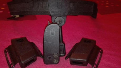 Un compañero del Club me hace la siguiente petición, de anuncio.

Vende:

FUNDA IPSC PARA GLOCK (para 01