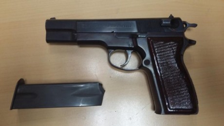 Vendo pistola Mauser calibre 9mm parabelum, en perfecto estado.

Precio 300 € con portes dentro de la 51