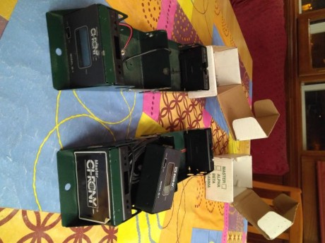 Tengo un Crony m1 y un Crony M1- Master

-Ambos cronografos funcionan bien y tienen sus parasoles.

-El 00