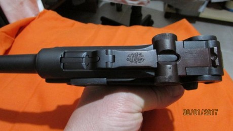 Liquido una de mis Luger, necesito espacio. Es una 1920, del  7.65 parabellum, fabricada en 1925, con 10