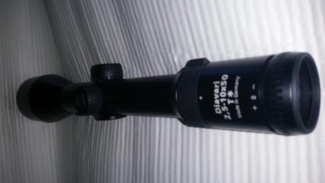 HOLA BUENOS DIA 

VENDO VISOR ZEISS DIAVARI 2,5-10X50 T* 

en muy buen estado comprado en el 2006 esta 11