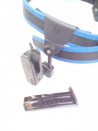 Pues eso, que tras vender el arma me queda esto disponible, al haber fallado otro forero que estaba interesado. 02