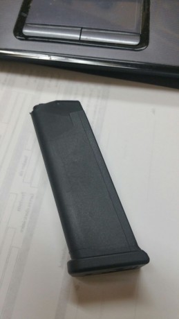 Vendo cargador de pistola Glock 23 , calibre 40 S&W , como nuevo
10 euros , no cambios , esta en Barcelona
609727912 00