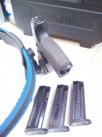 Pues eso, que tras vender el arma me queda esto disponible, al haber fallado otro forero que estaba interesado. 20
