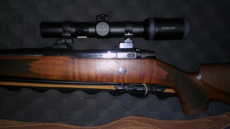 Vendo Shako hunter cal. 375 
con correa portafusa  y conector correa rápido
visor kales helia 1.1-4X24
monturas 00