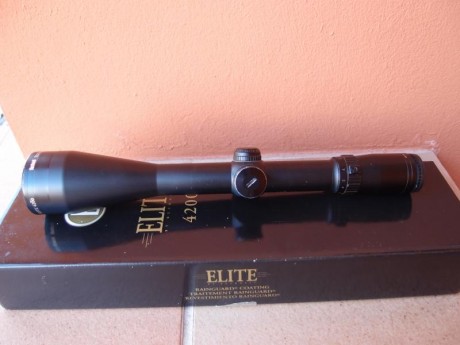 vendo visor bushnell elite 4200 2.5-10x50 con reticula iluminada en segundo plano focal,tubo de 30.
hecho 21