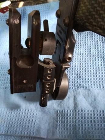 Se vende conjunto para recorridos de tiro, compuesto por una funda ghost, con su cinturón y un portacargador, 10