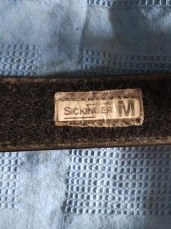 Se vende conjunto para recorridos de tiro, compuesto por una funda ghost, con su cinturón y un portacargador, 21