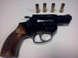 REVOLVER CALIBRE 38-2 PRECIO NEGOCIABLE
Vendo Revólver Astra de 2 pulgadas calibre 38, tambor para 5 balas, 00