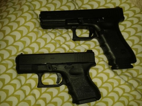 Saludos compañeros,

Pongo a la venta, muy a mi pesar, mi excelente GLOCK 17 de 4ª GEN. No voy a decir 11